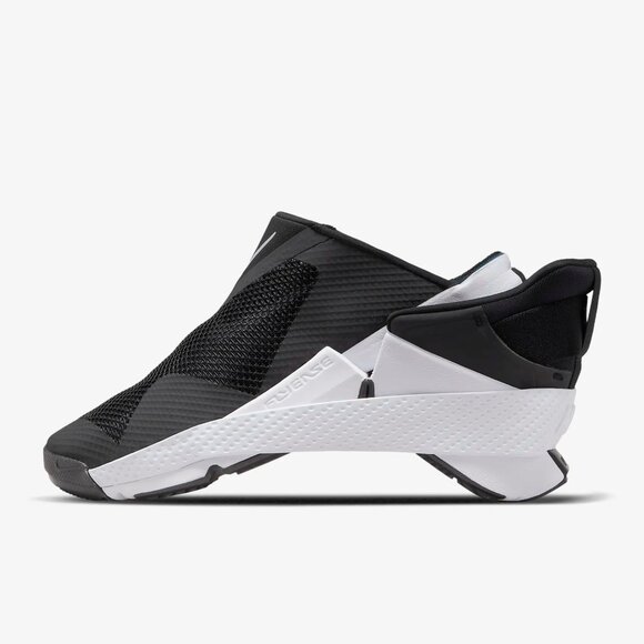 [NEW] Women's Nike Go FlyEase Easy On/Off Shoes Black DR5540-002 - Picture 1 of 11